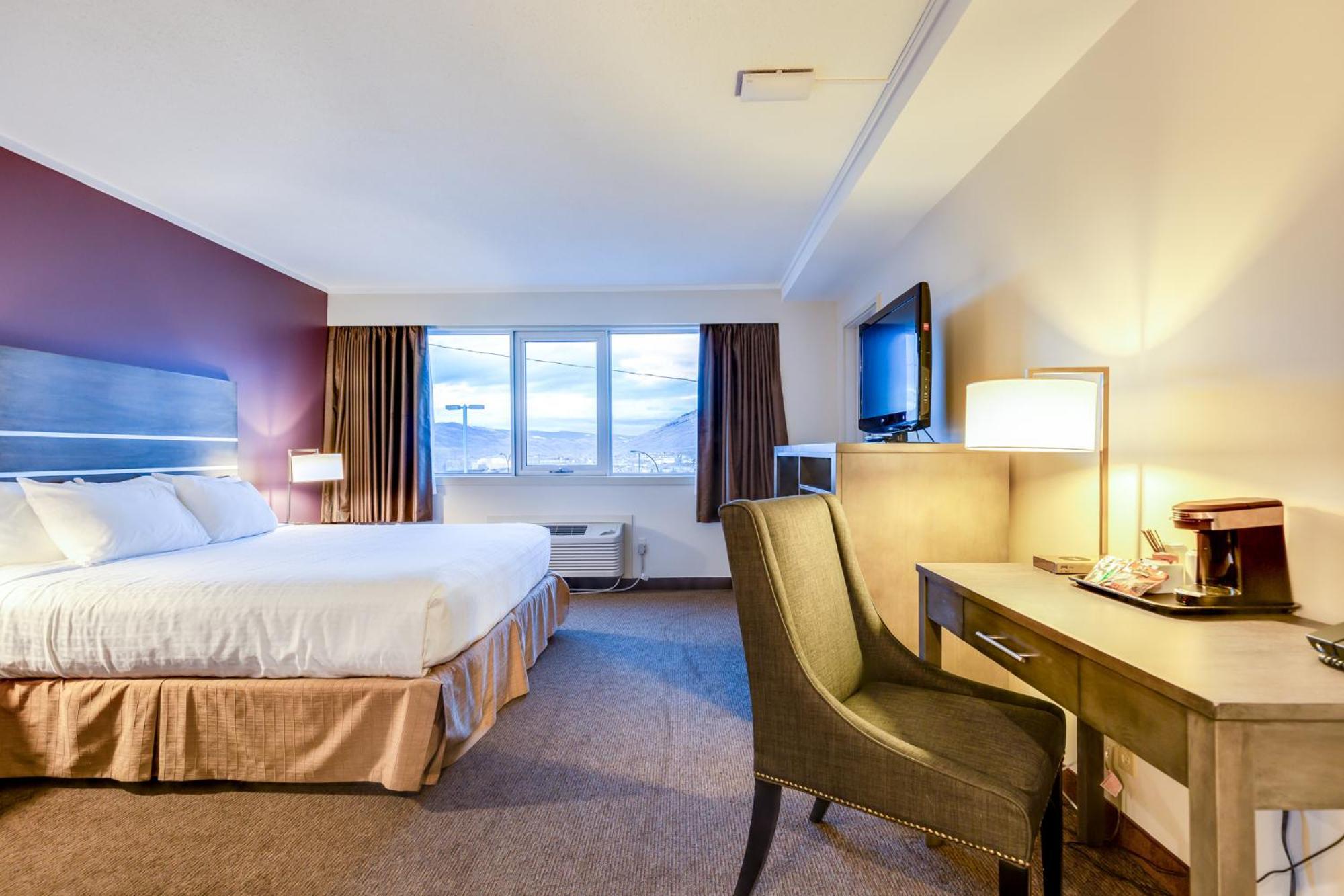 The Thompson Hotel Kamloops Room photo