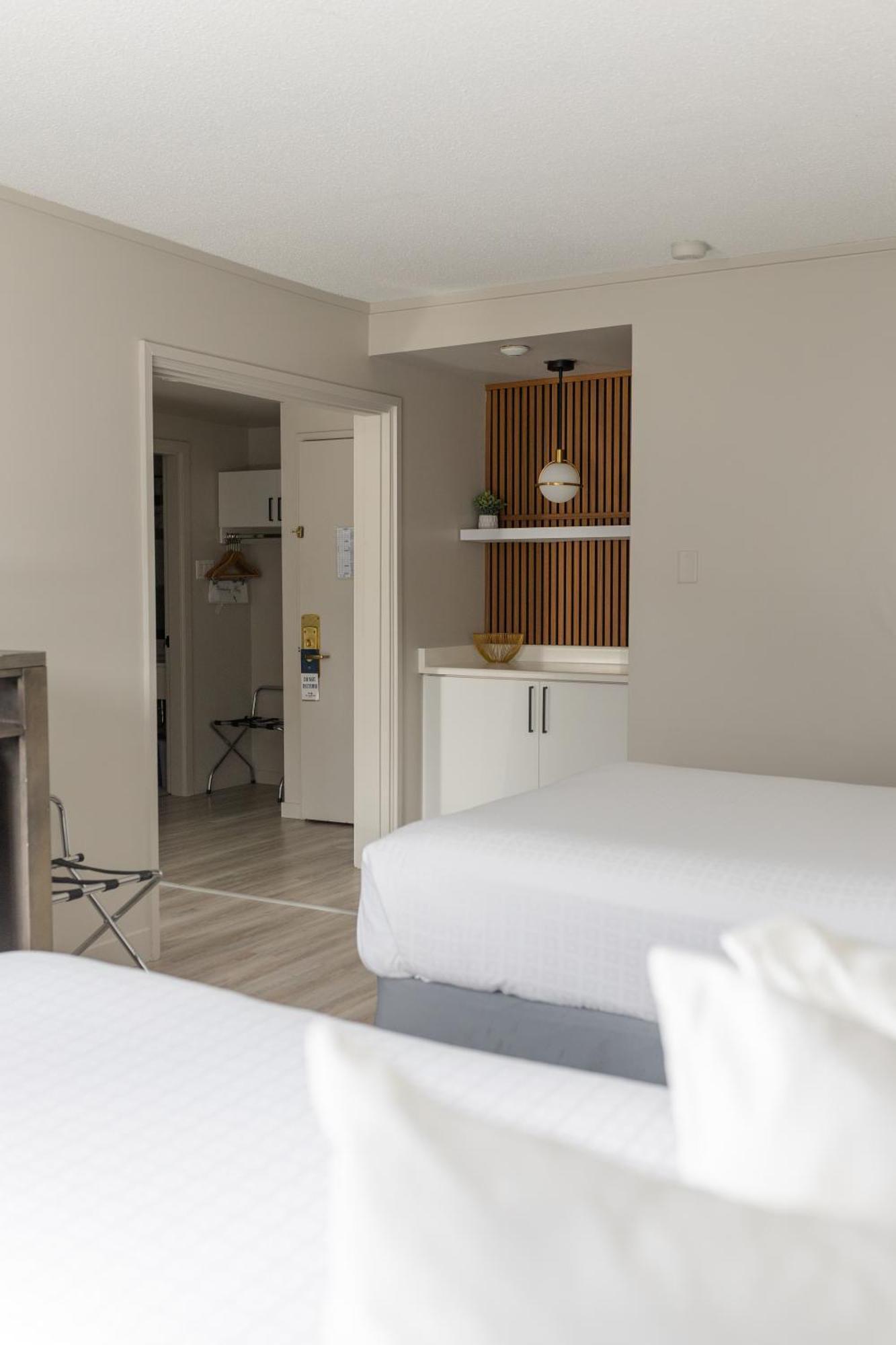 The Thompson Hotel Kamloops Exterior photo