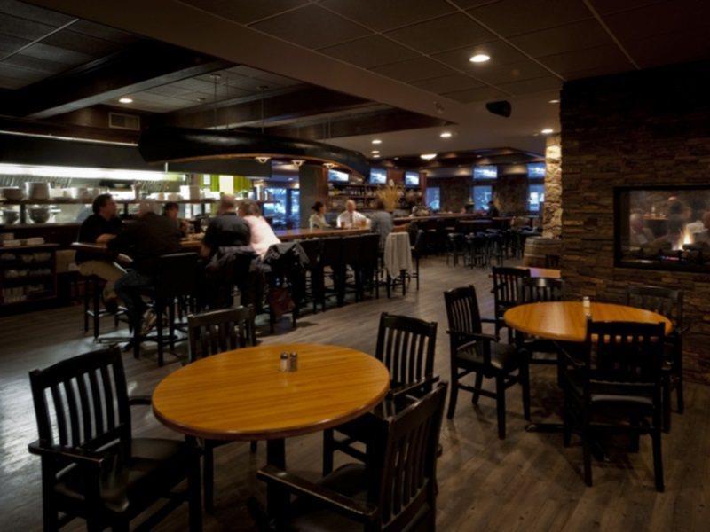 The Thompson Hotel Kamloops Exterior photo